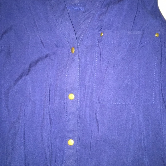 Button down tank - Picture 3 of 3